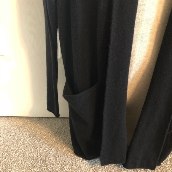 GAP/ Woman’s  Black  Cardigan/ SIZE M / - Picture 3 of 8